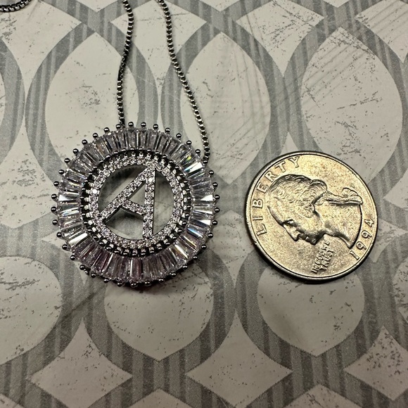 White gold plated, initial necklace - Picture 7 of 8